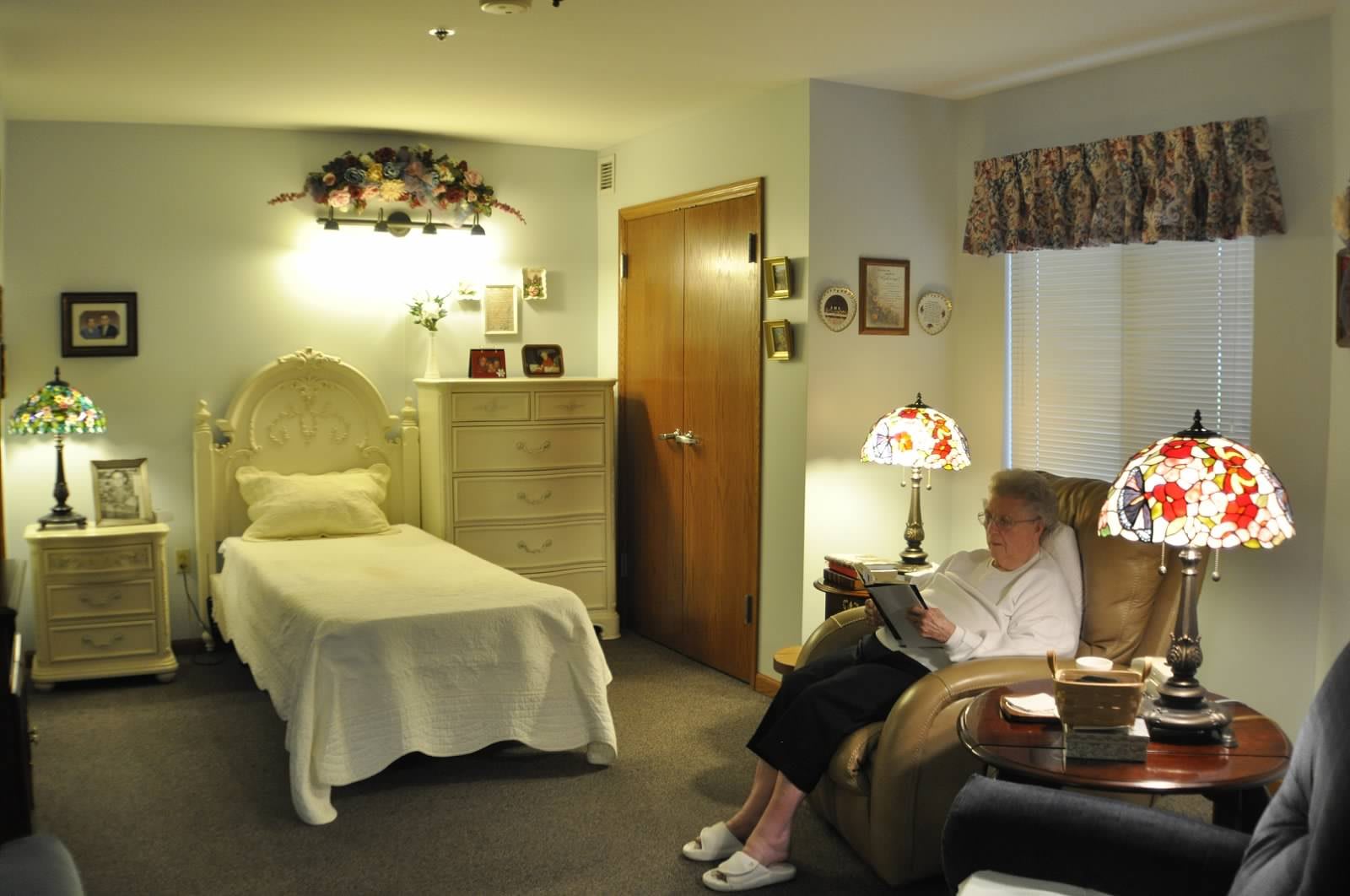 Crystal Oaks Assisted Living community photo 1