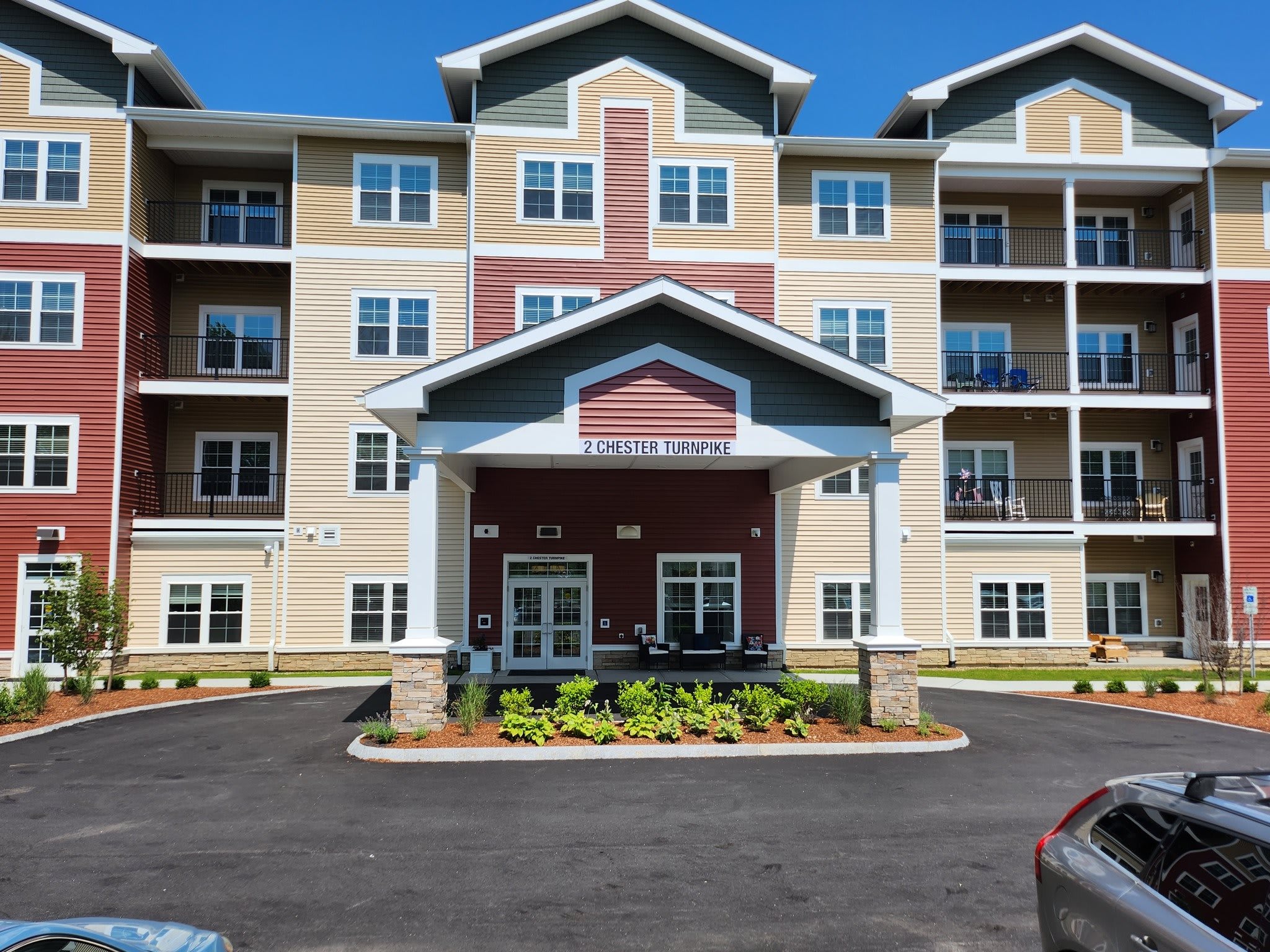 Hillsbrook Village at Allenstown community photo 1