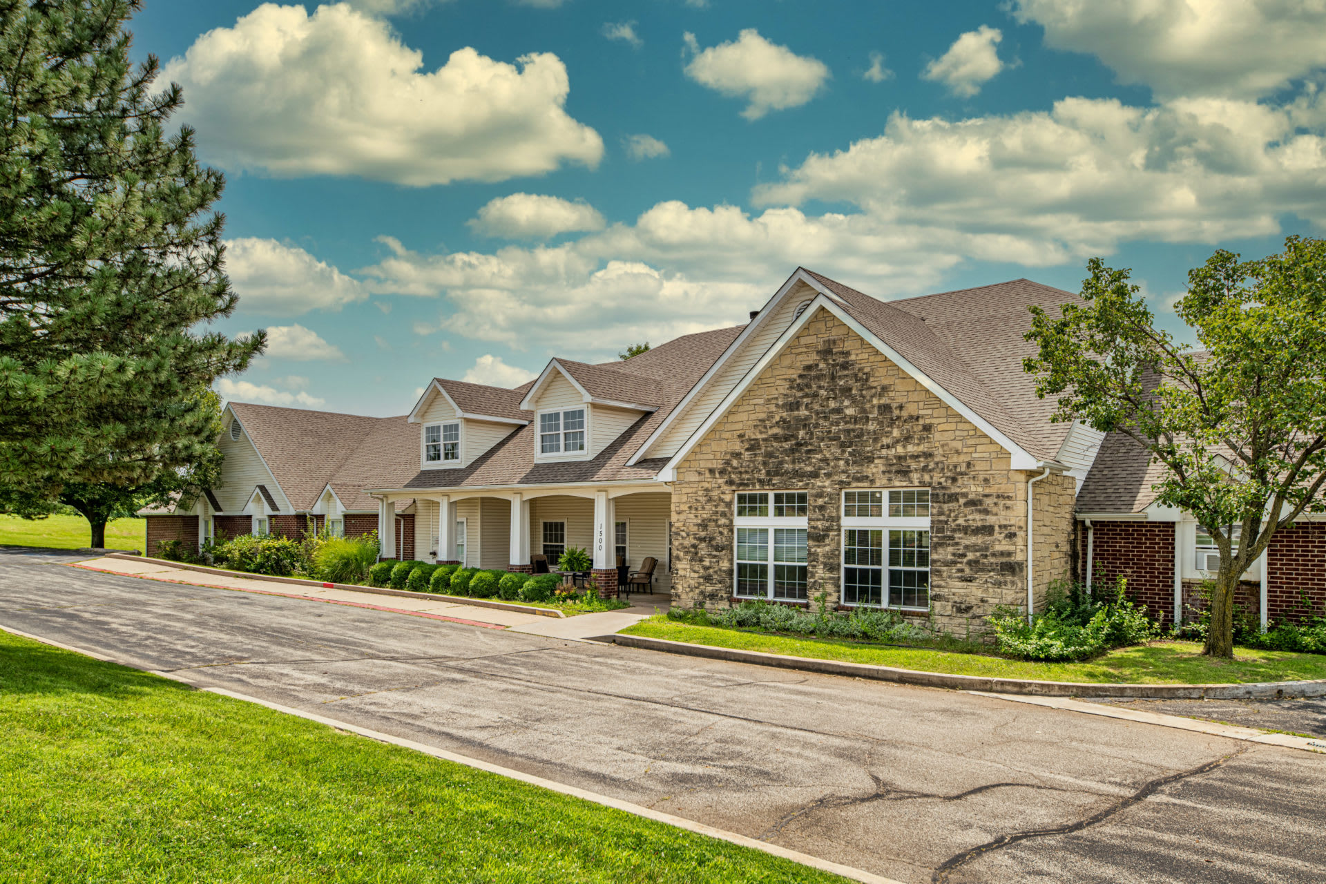 Creekside Village community photo 1