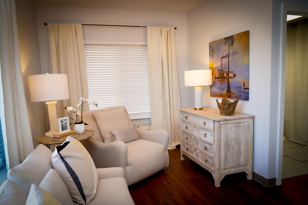 in-unit seating area