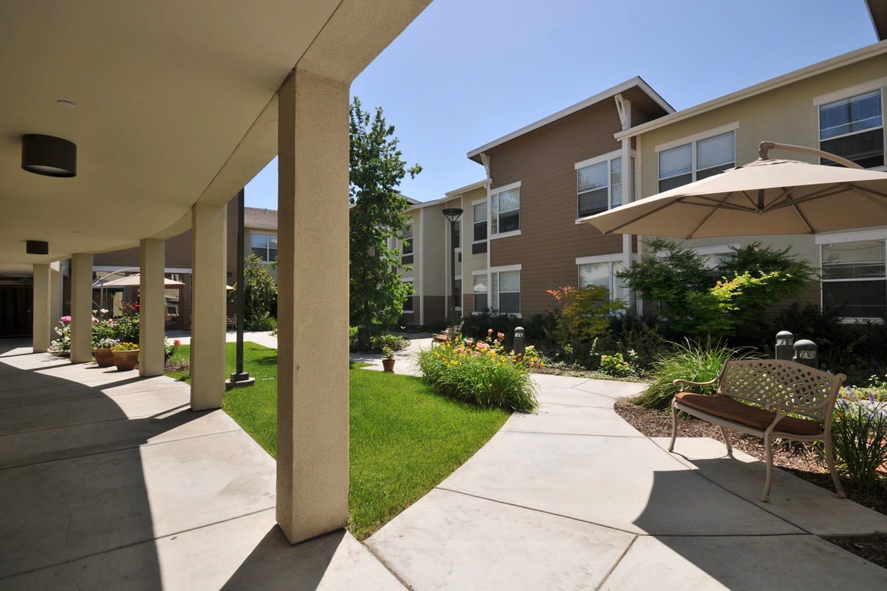 Pacific Gardens community photo 2