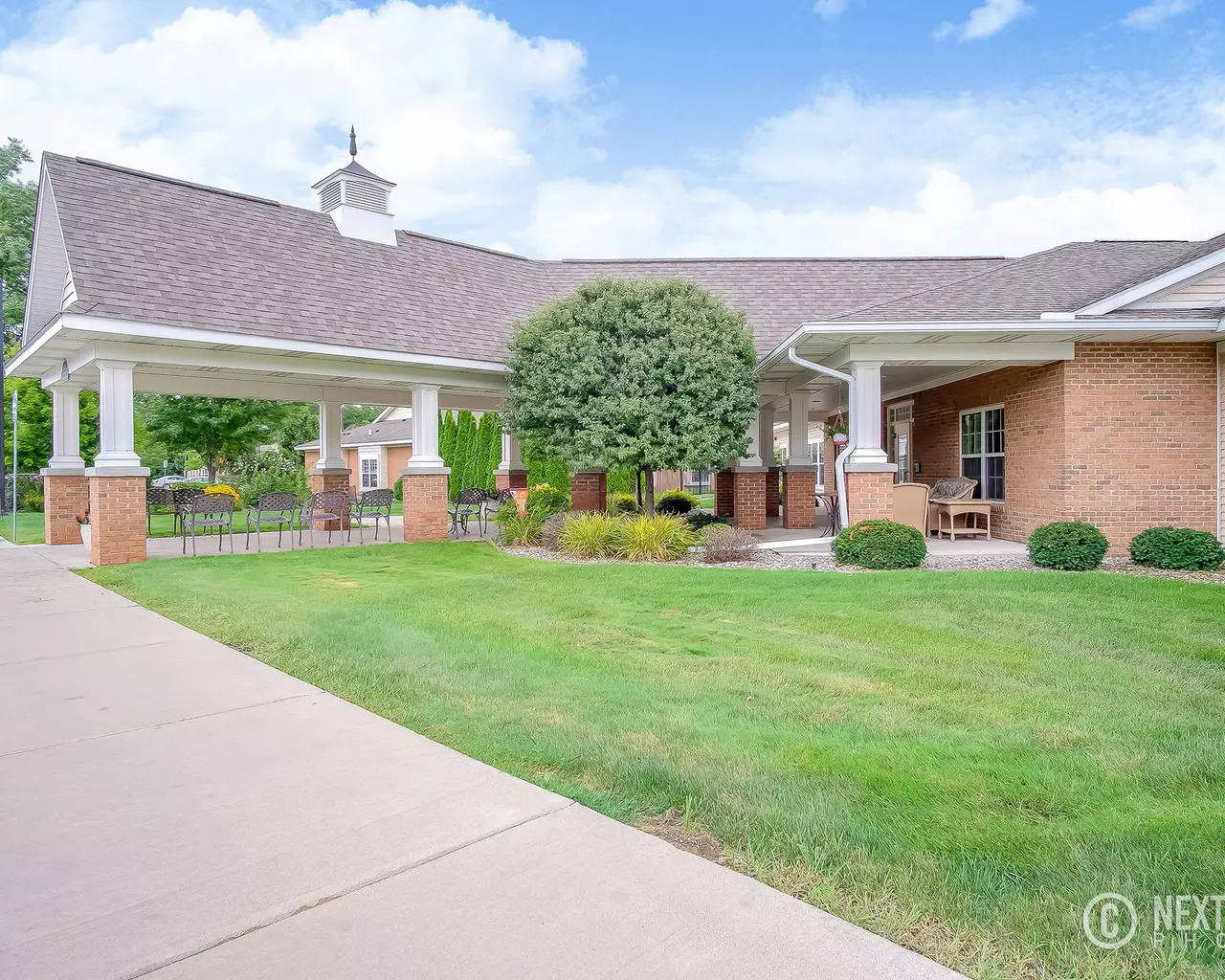 Oliver Woods Assisted Living and Memory Care community photo 1