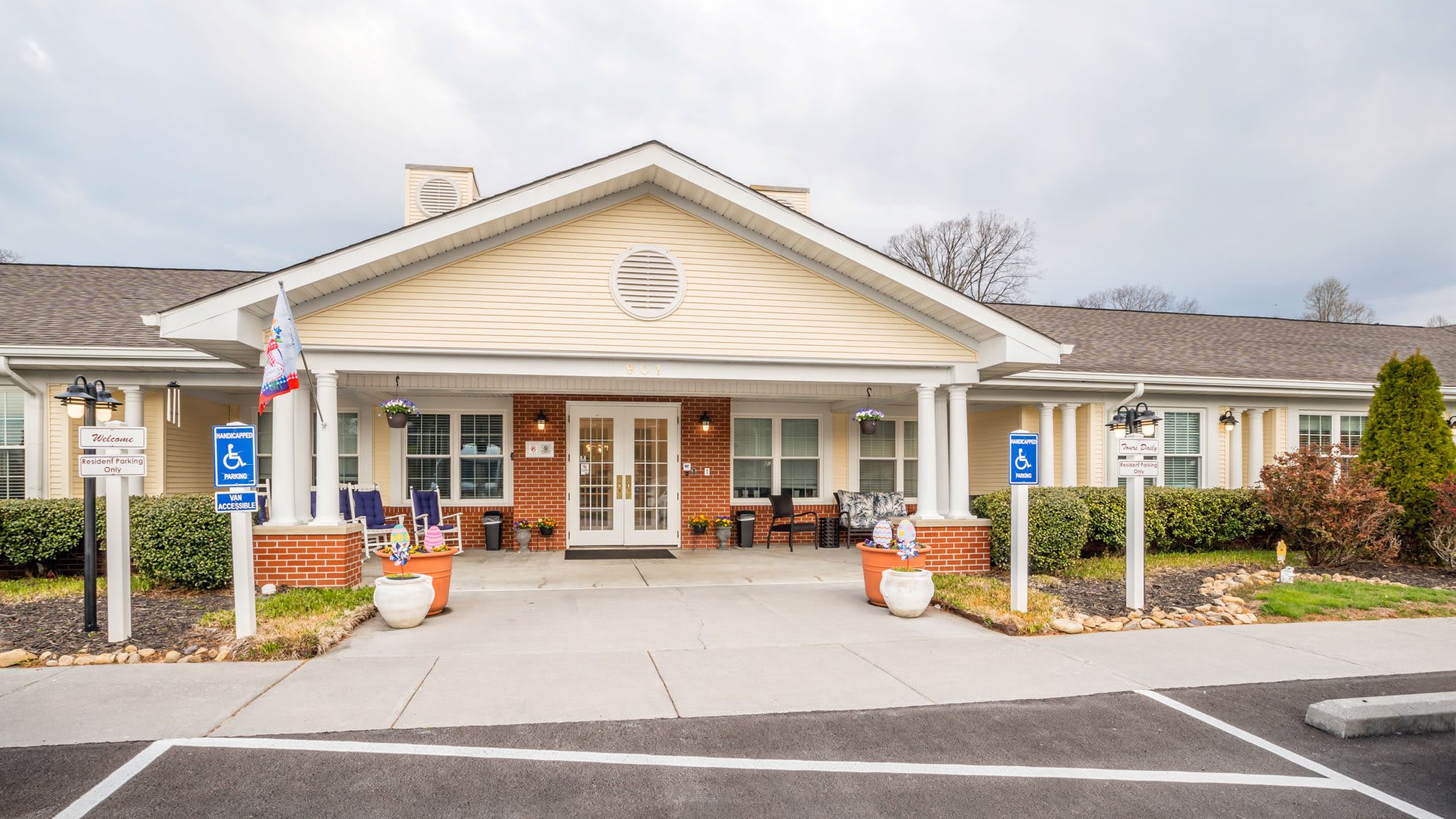American House Lebanon community photo 1
