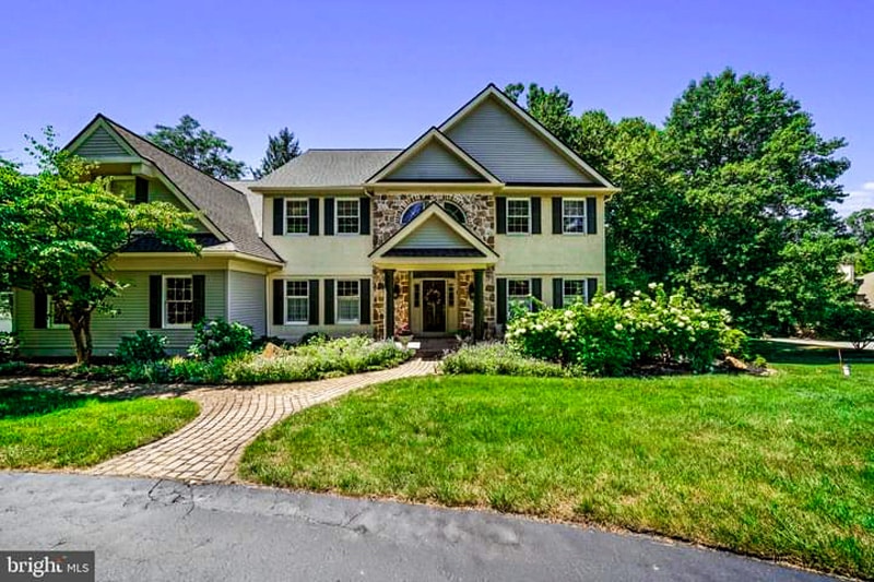 Creekside Village community photo 1