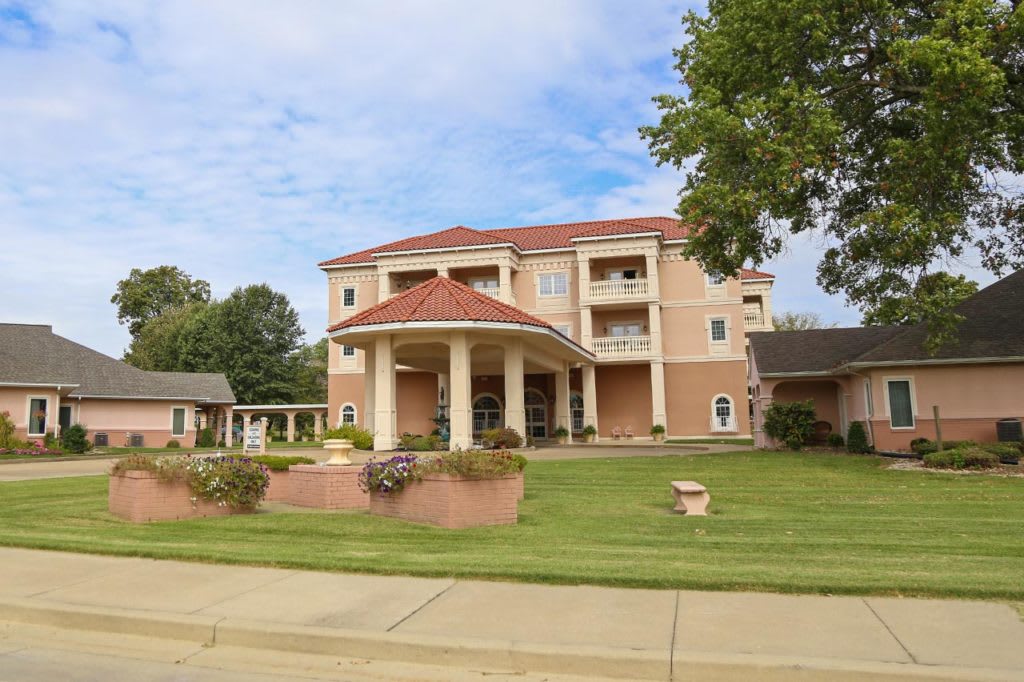 Fern Terra of Owensboro community photo 1