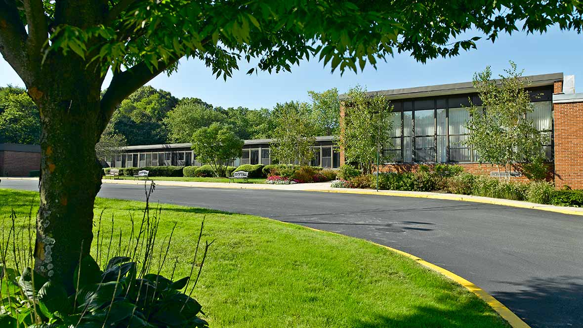 Atria Huntington community photo 1