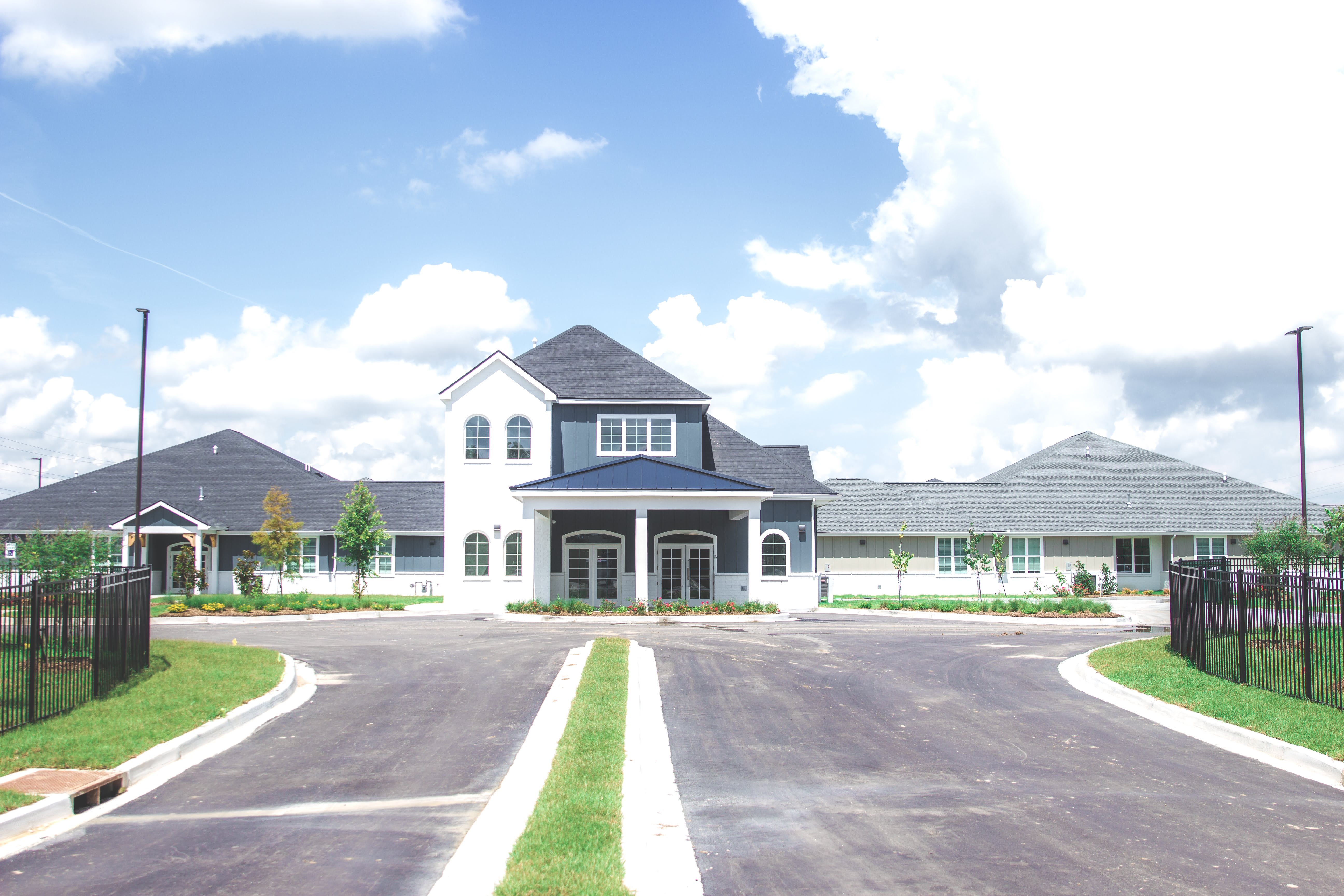 Sage Oak Assisted Living and Memory Care of Lake Charles community photo 1