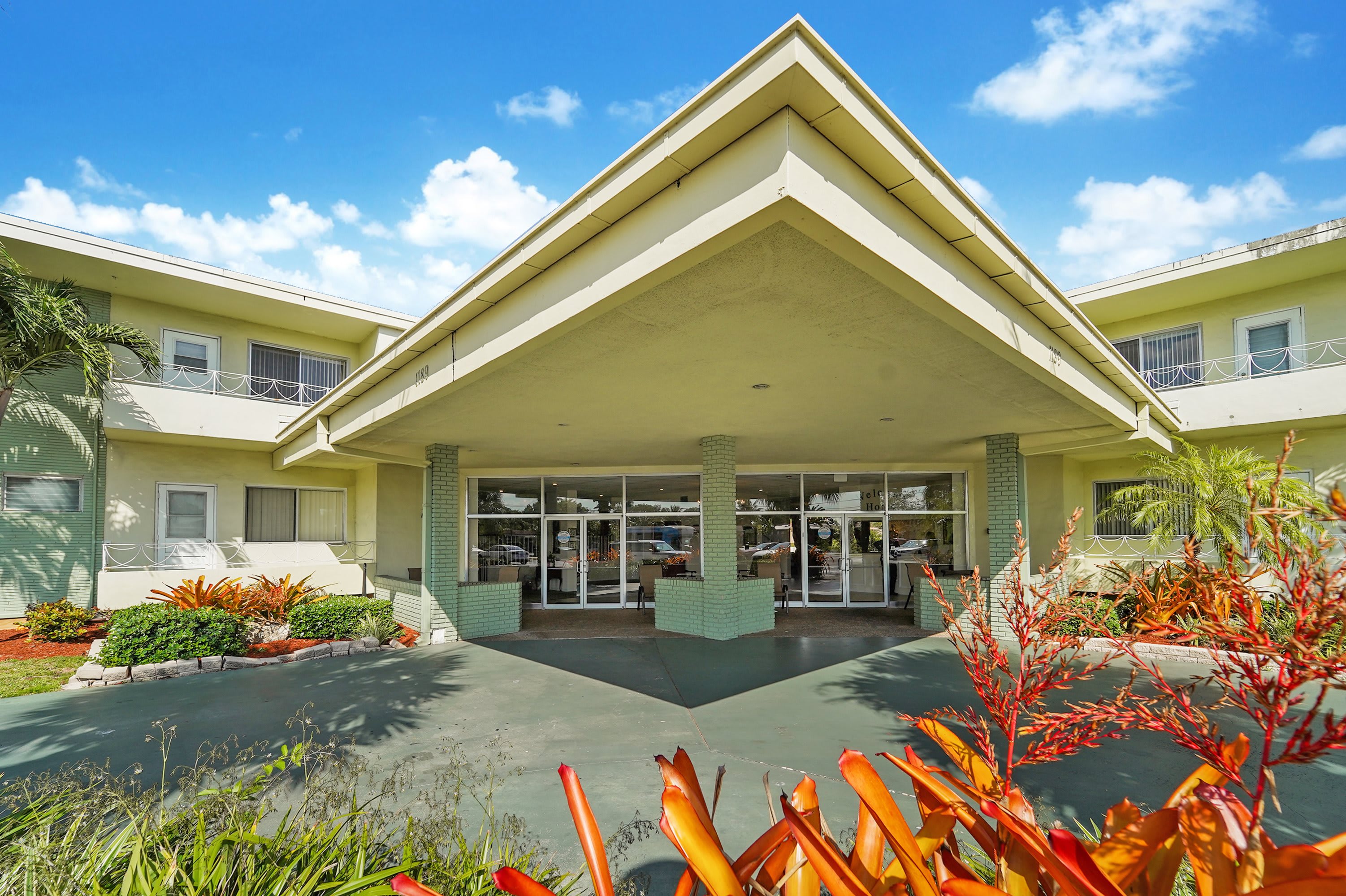 Oasis at Margate community photo 1