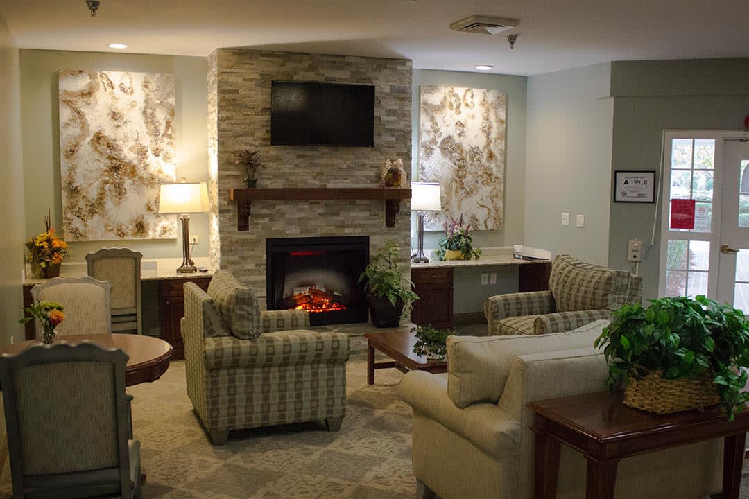 Stonebridge at Woodbury Assisted Living and Memory Care community photo 1