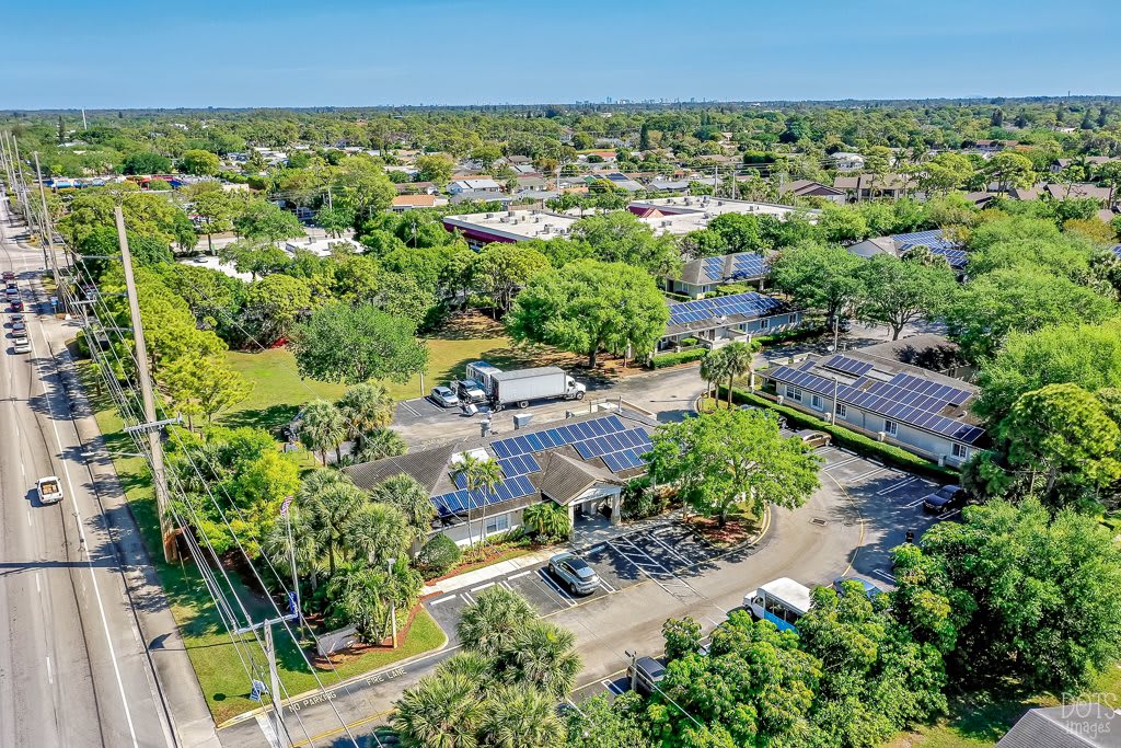 Cottages at Palm Beach community photo 1
