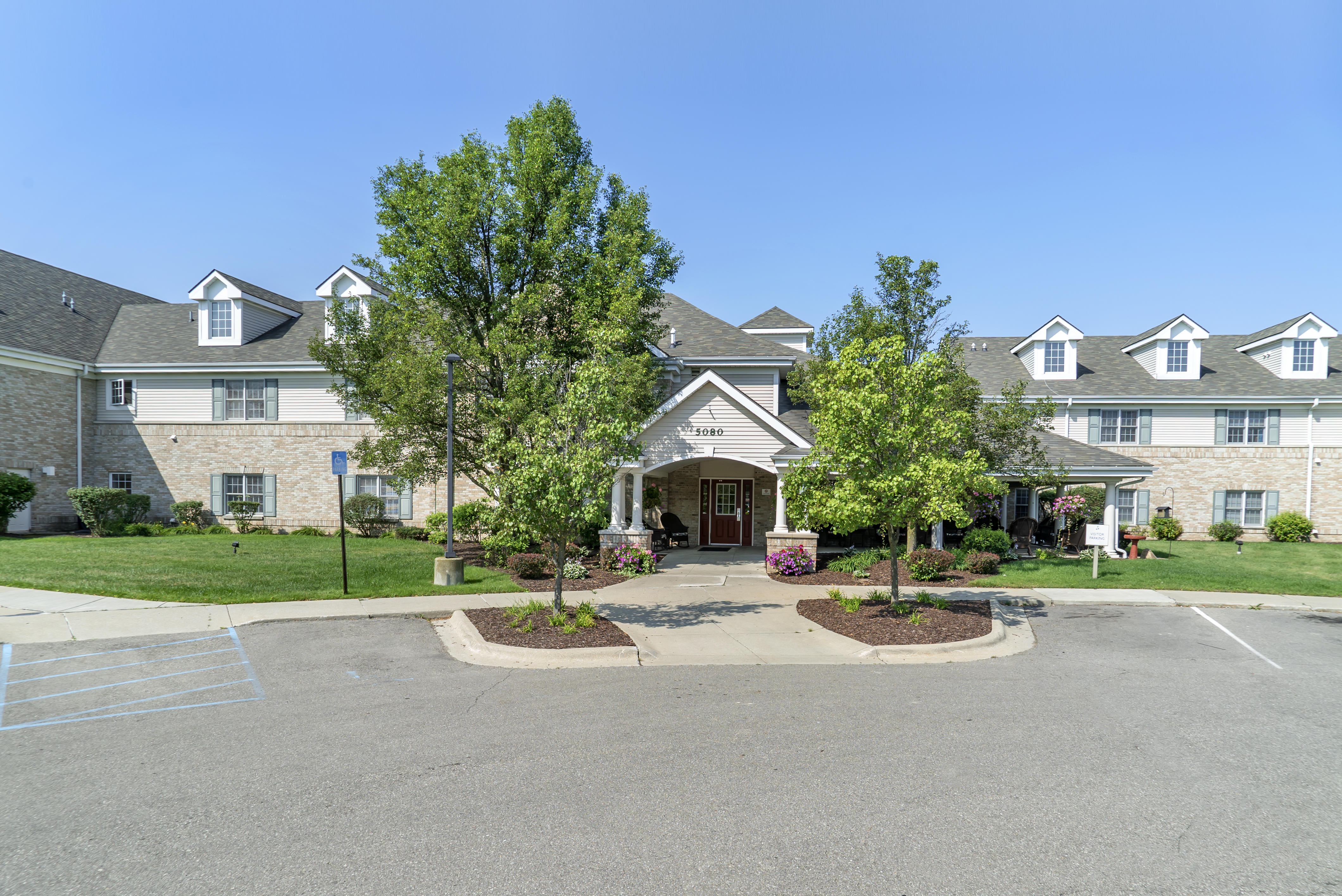 Brookdale Grand Blanc community photo 1