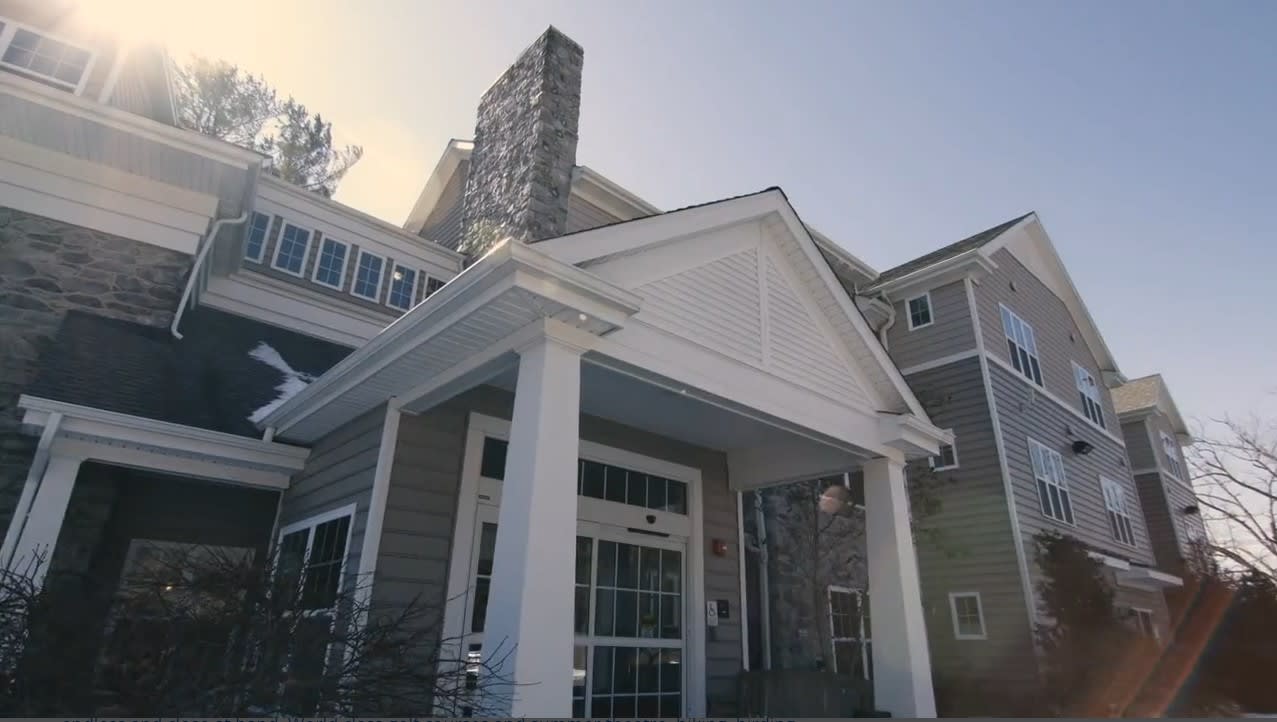 Paramount Senior Living at Chambersburg Road community photo 1