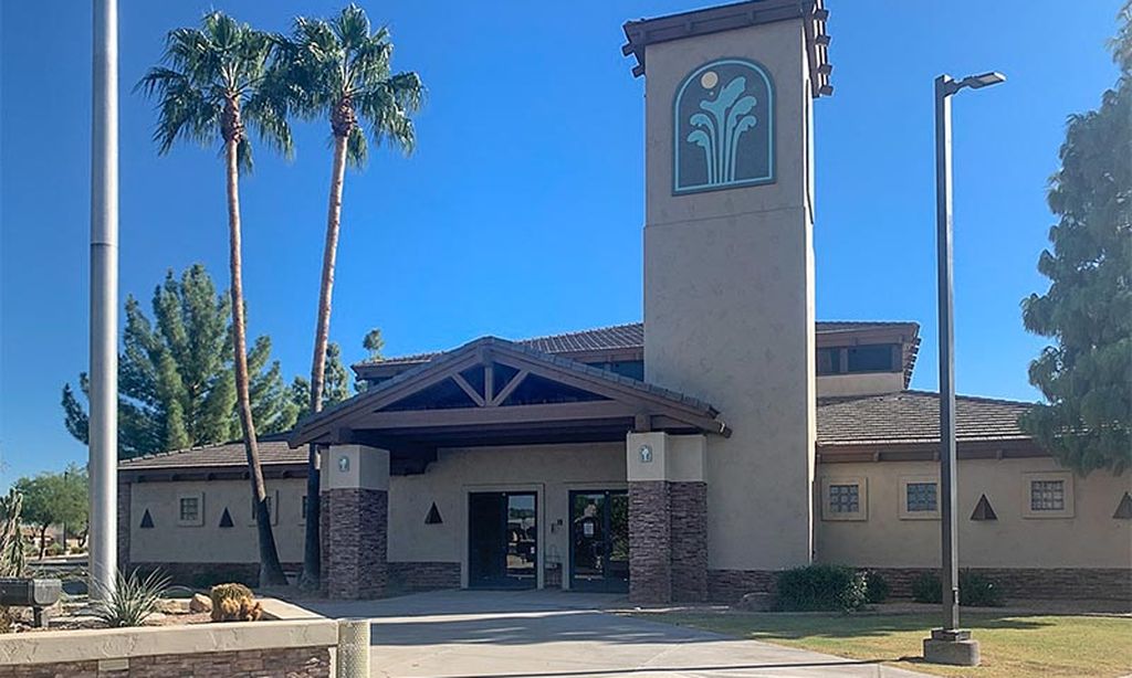 Sunland Springs Village community photo 1
