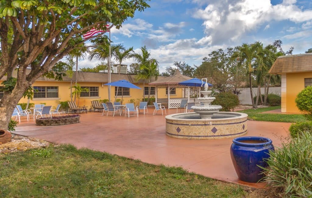 The Residence at Dania Beach community photo 1