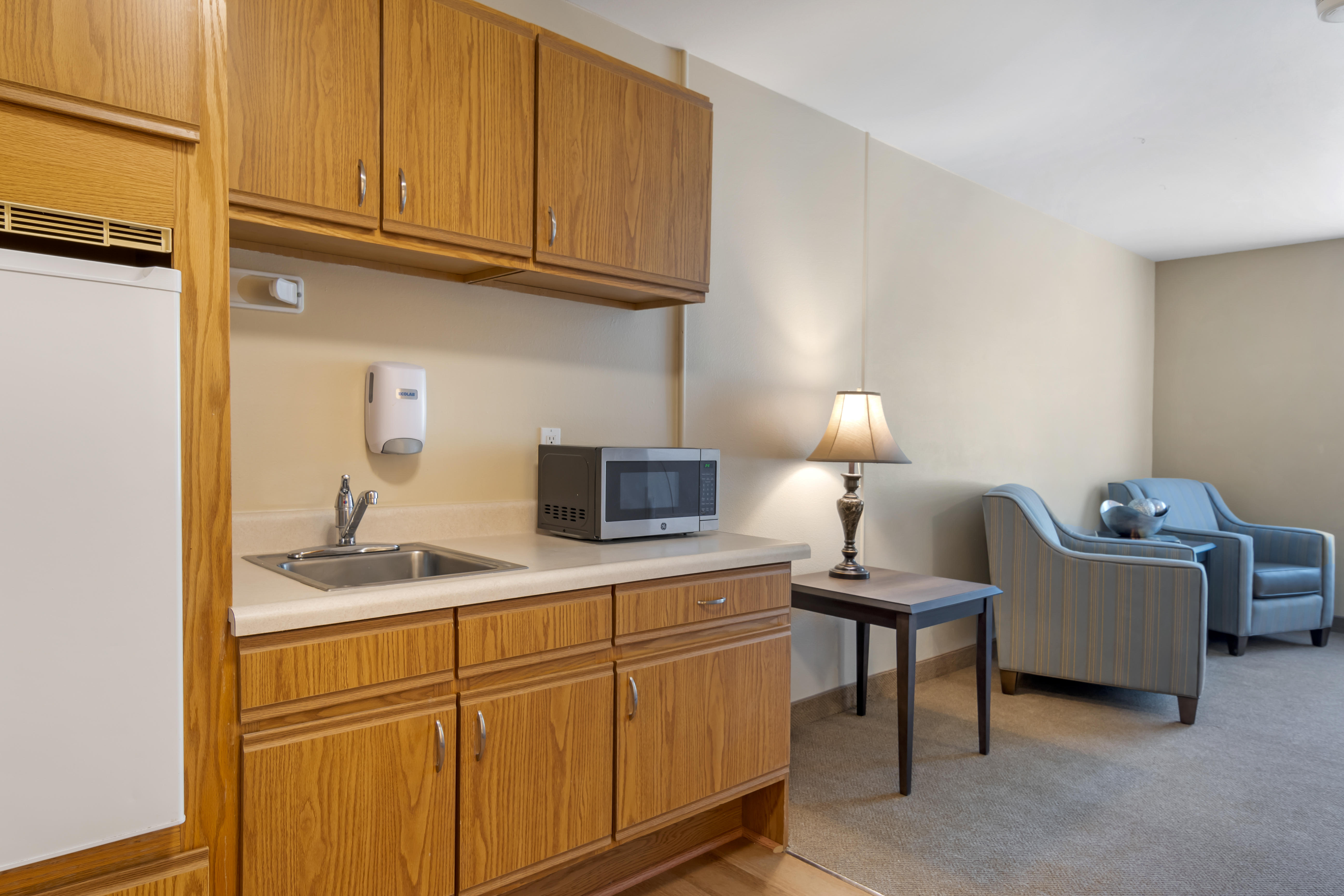 Pine Oaks Senior Living community photo 1