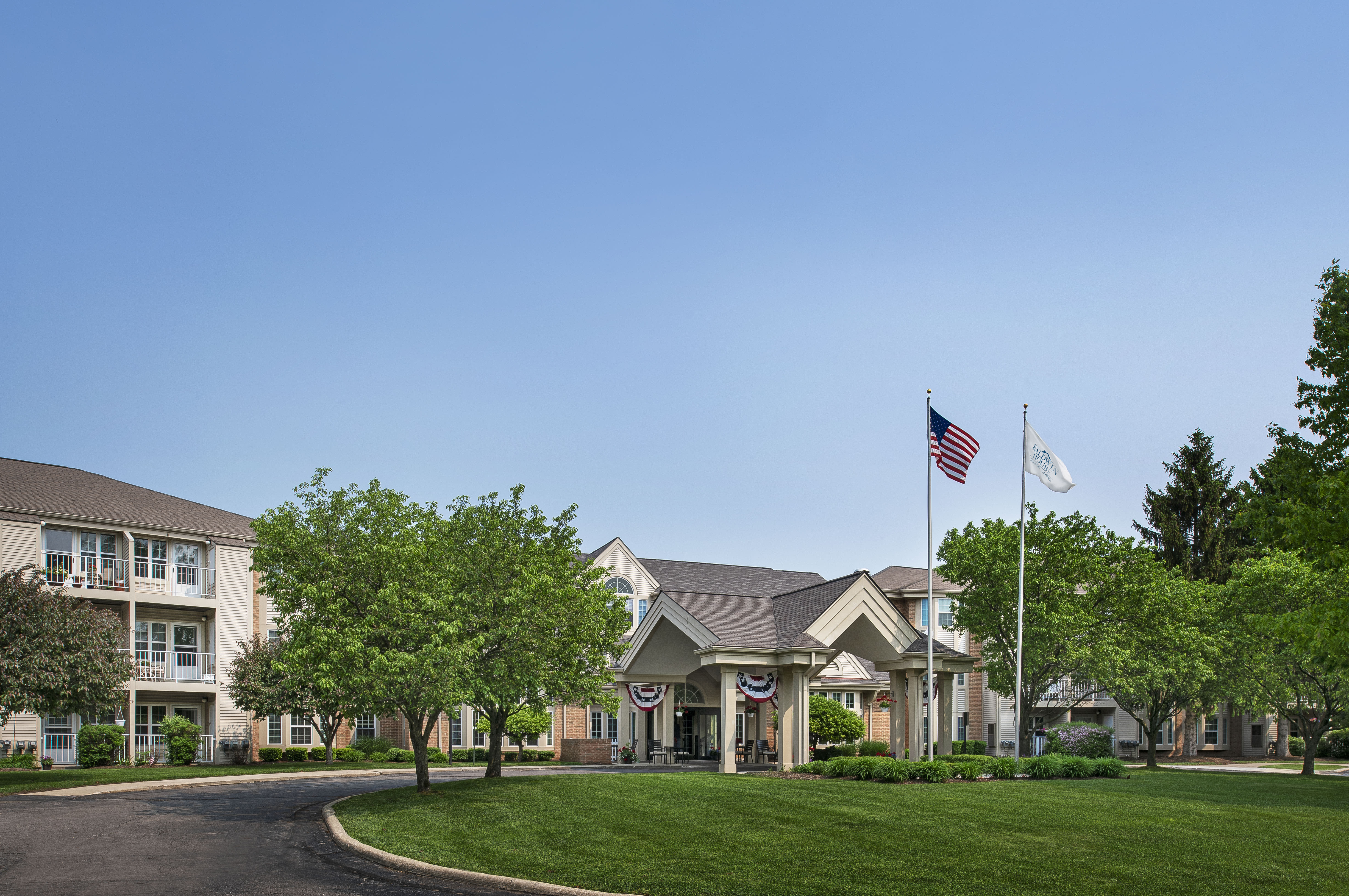 Baldwin House Senior Living Oakland community photo 1