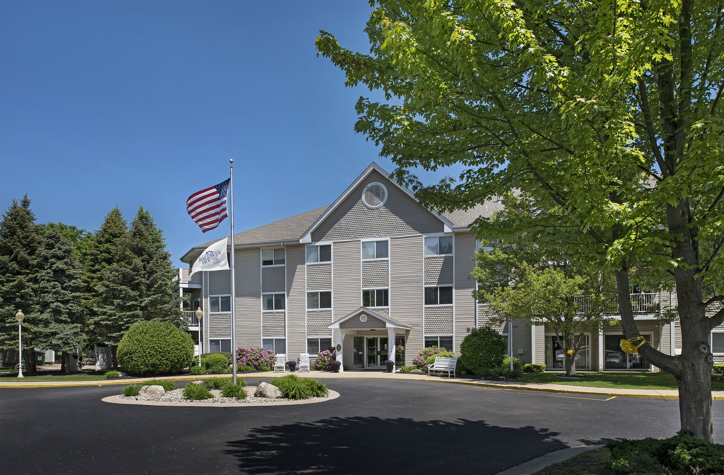 Baldwin House Senior Living Lloyd's Bayou community photo 1