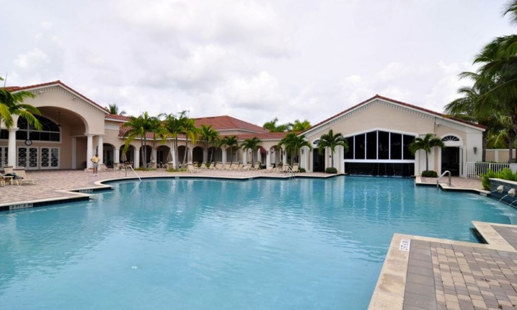 Cascades at Estero community photo 1