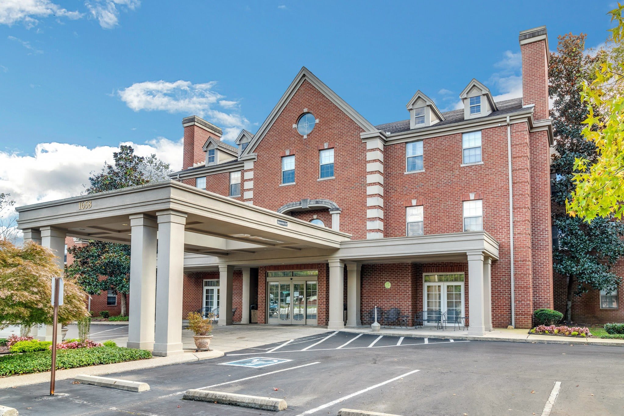 The Rutherford Assisted Living community photo 1
