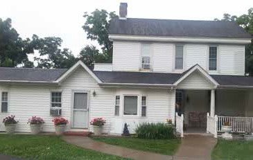 Locust Lodge community photo 1