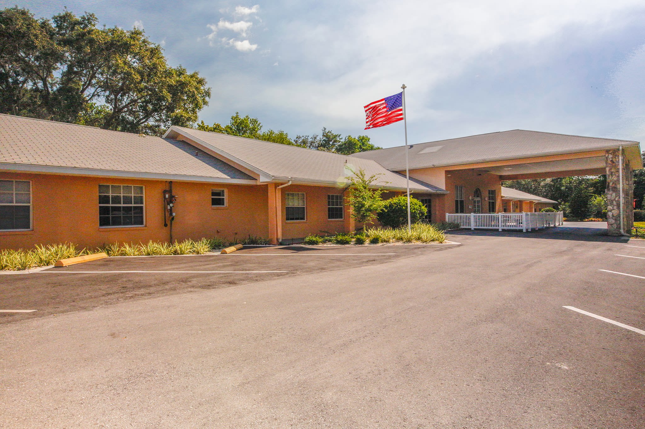 Jennifer Gardens Assisted Living and Memory Care community photo 1
