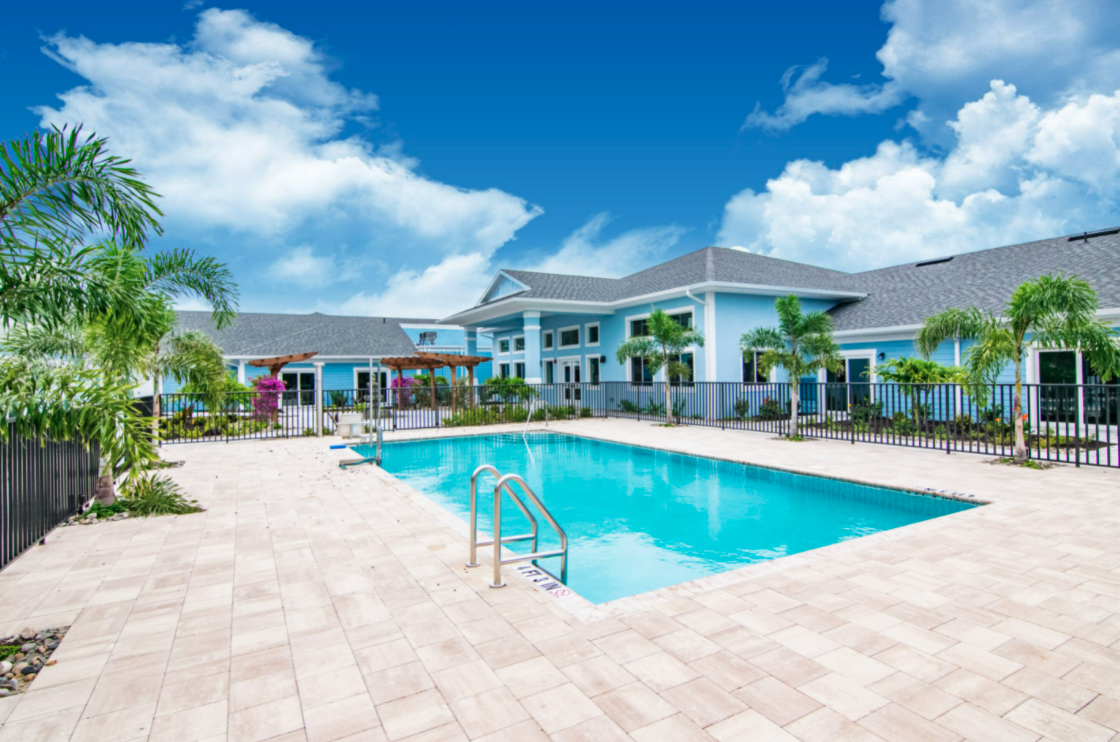 Hampton Manor of Cape Coral community photo 1