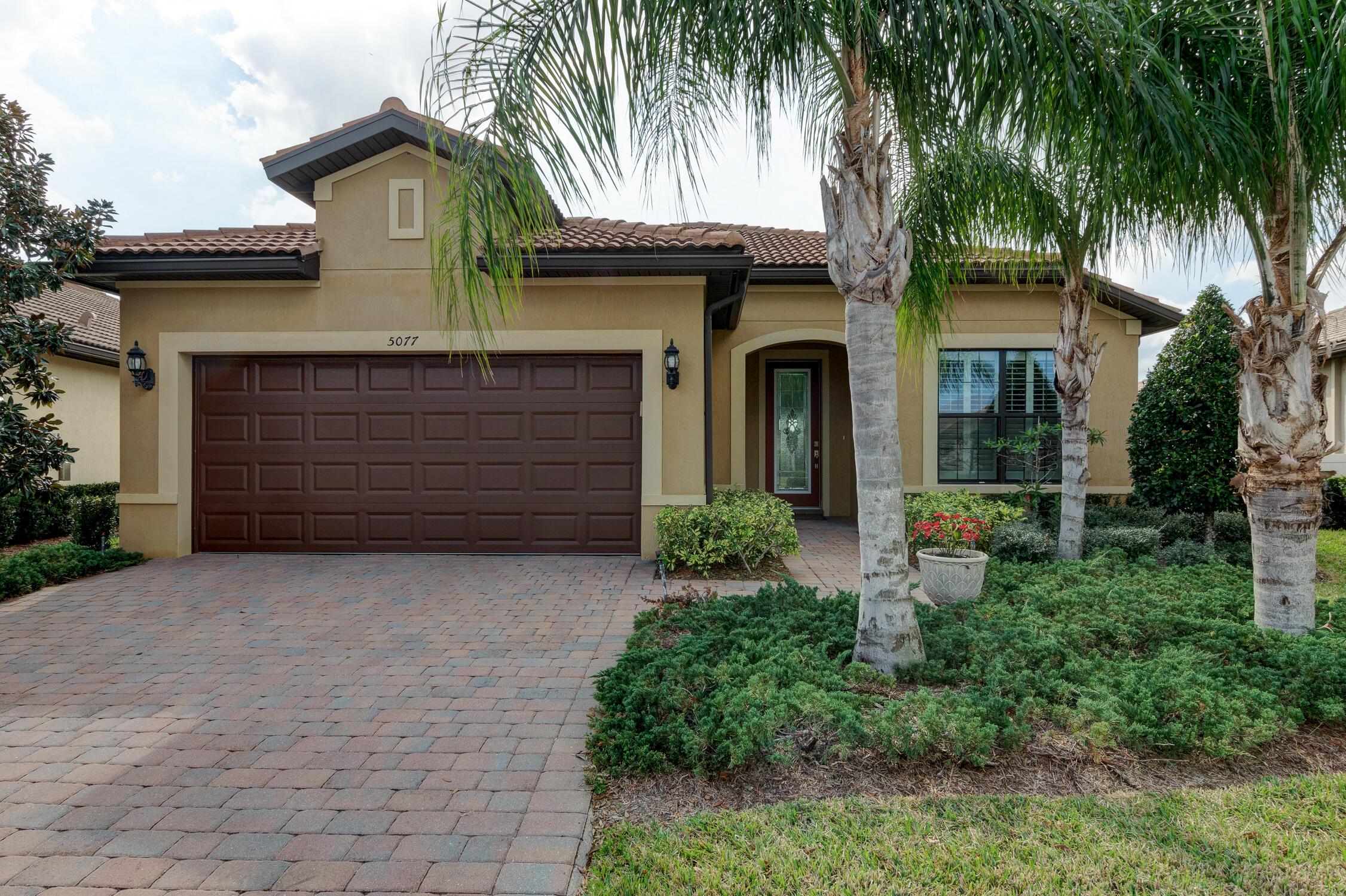 Lakes at Waterway Village community photo 1