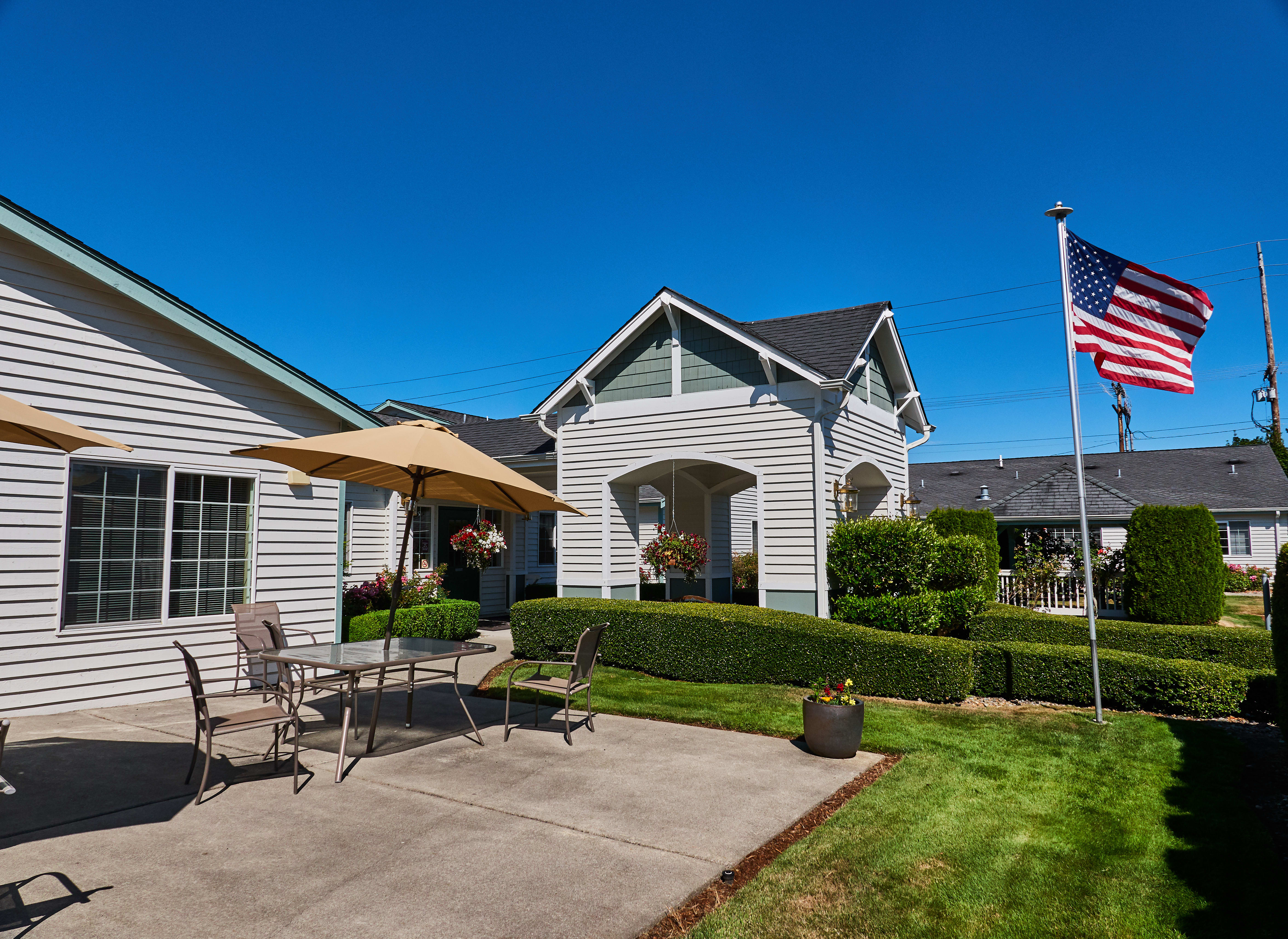 South Pointe Assisted Living community photo 1