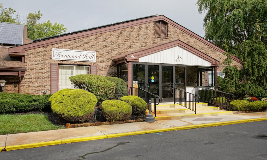 Crestwood Village 7 community photo 1