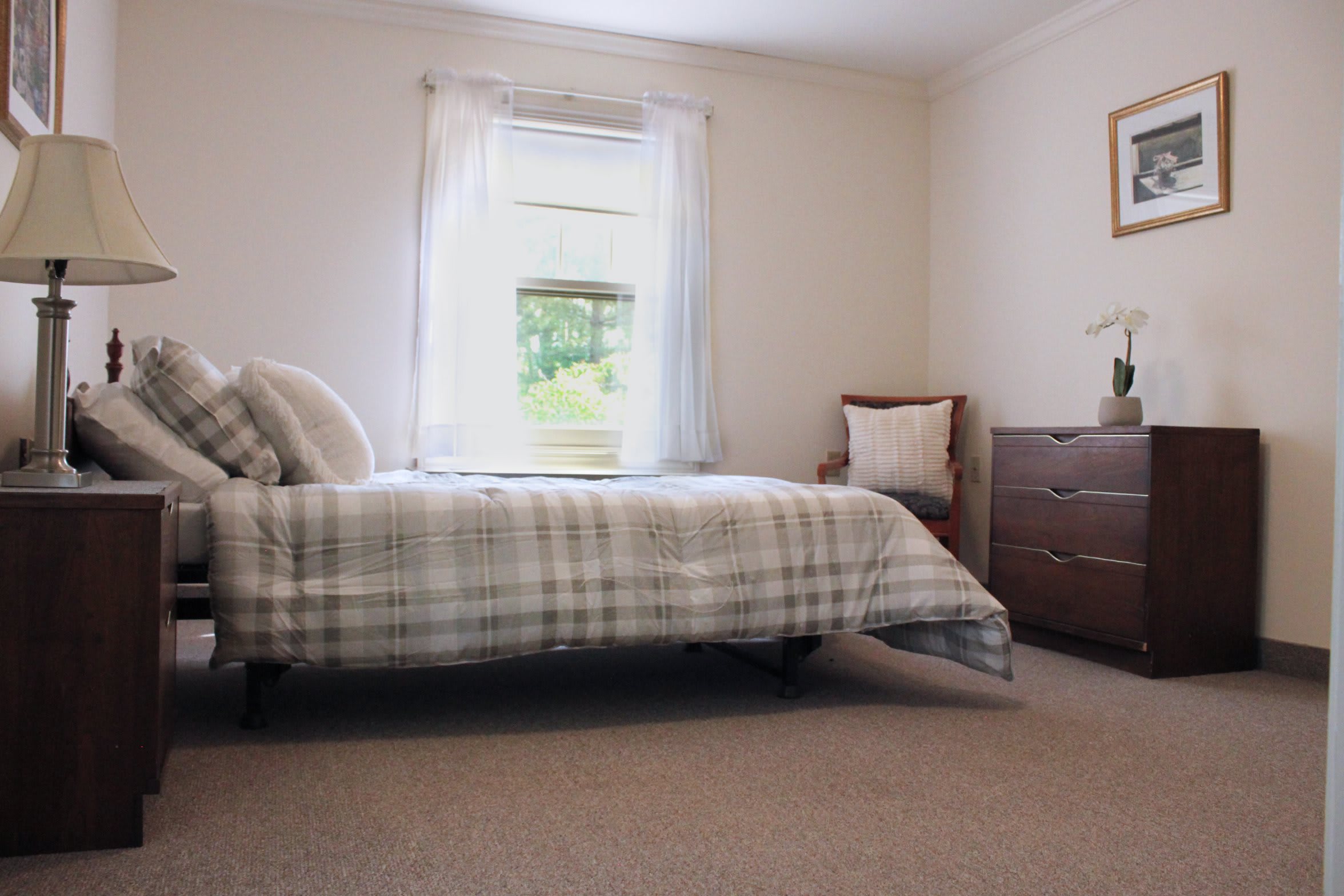Blaire House of Tewksbury Assisted Living community photo 3