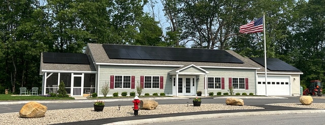 Blackberry Hill Village community photo 1
