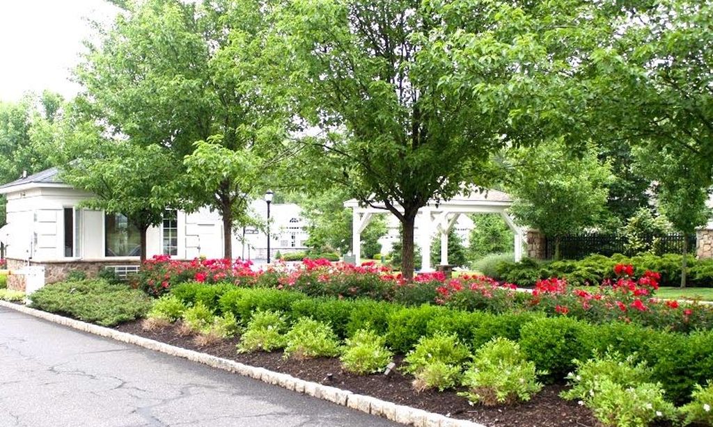 Renaissance at Raritan Valley community photo 1