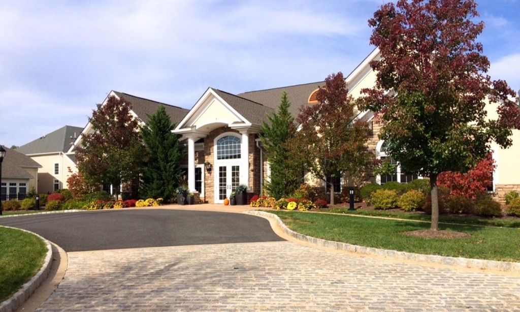 Four Seasons at The Promenade community photo 1