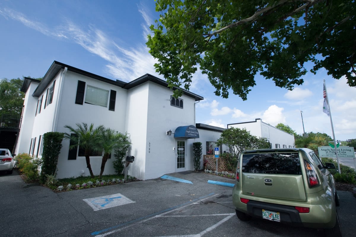 Lighthouse Senior Living at Palma Ceia community photo 1