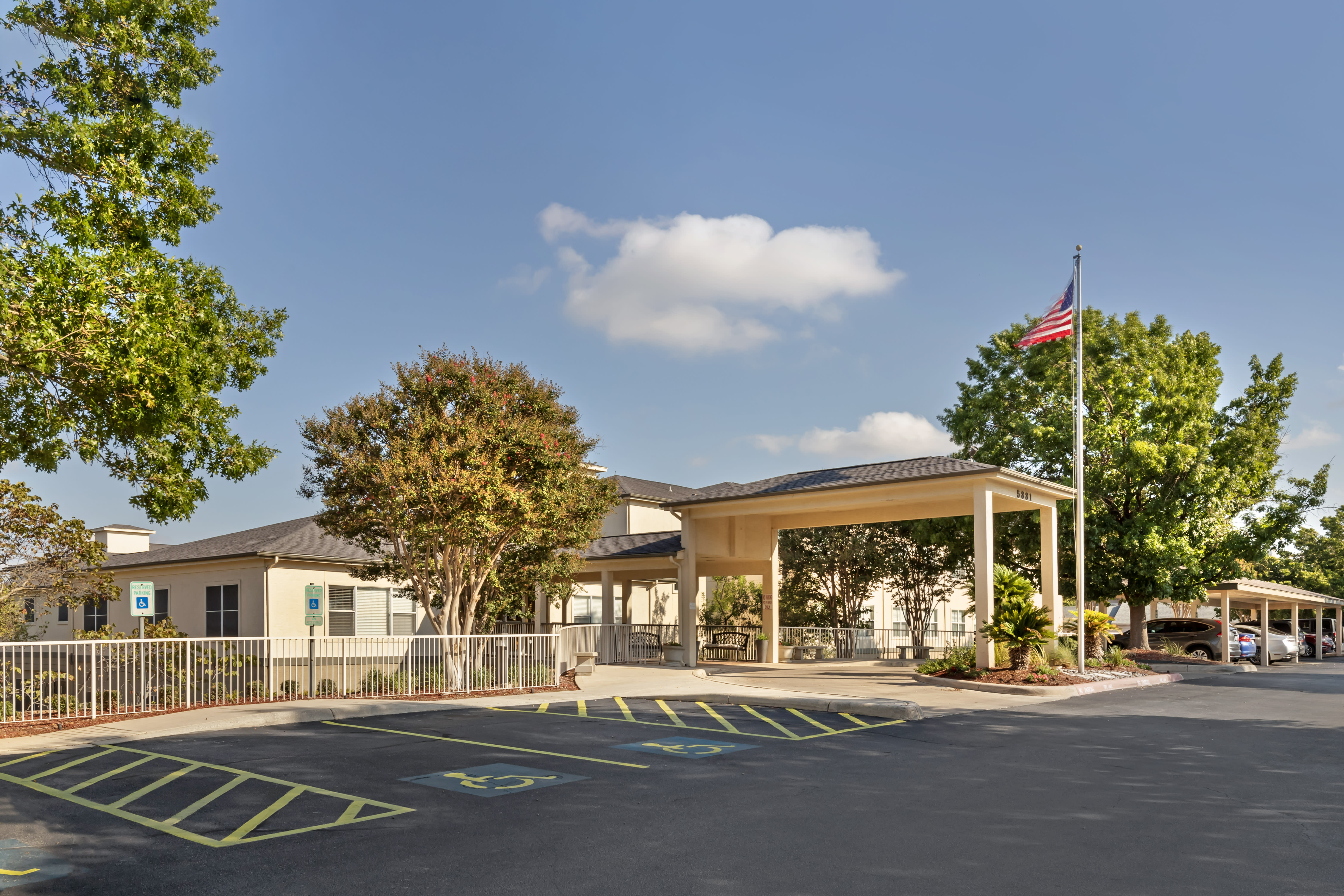 Brookdale Hamilton Wolfe community photo 1