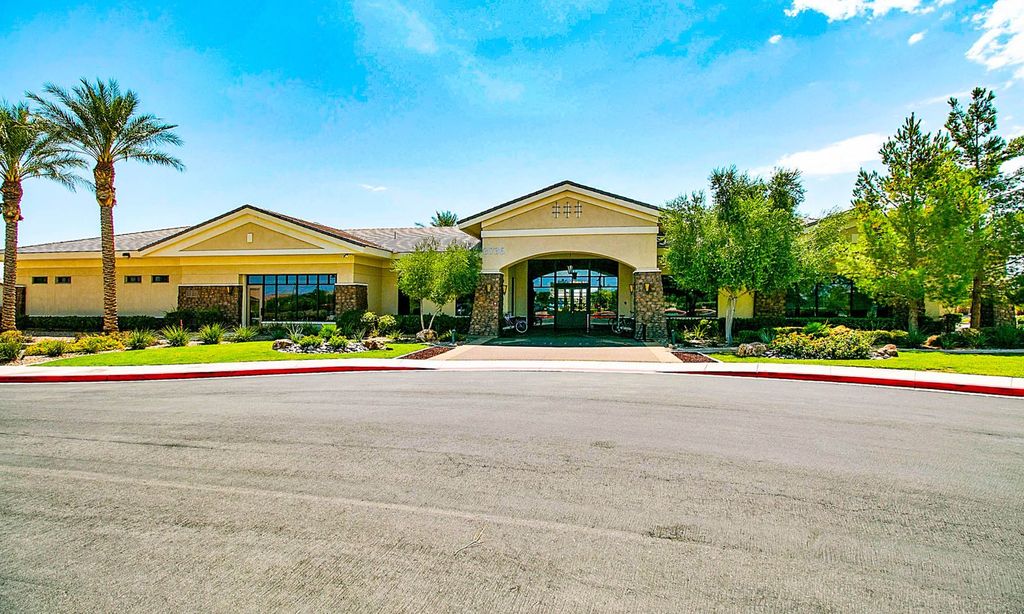 Solera at Stallion Mountain community photo 1