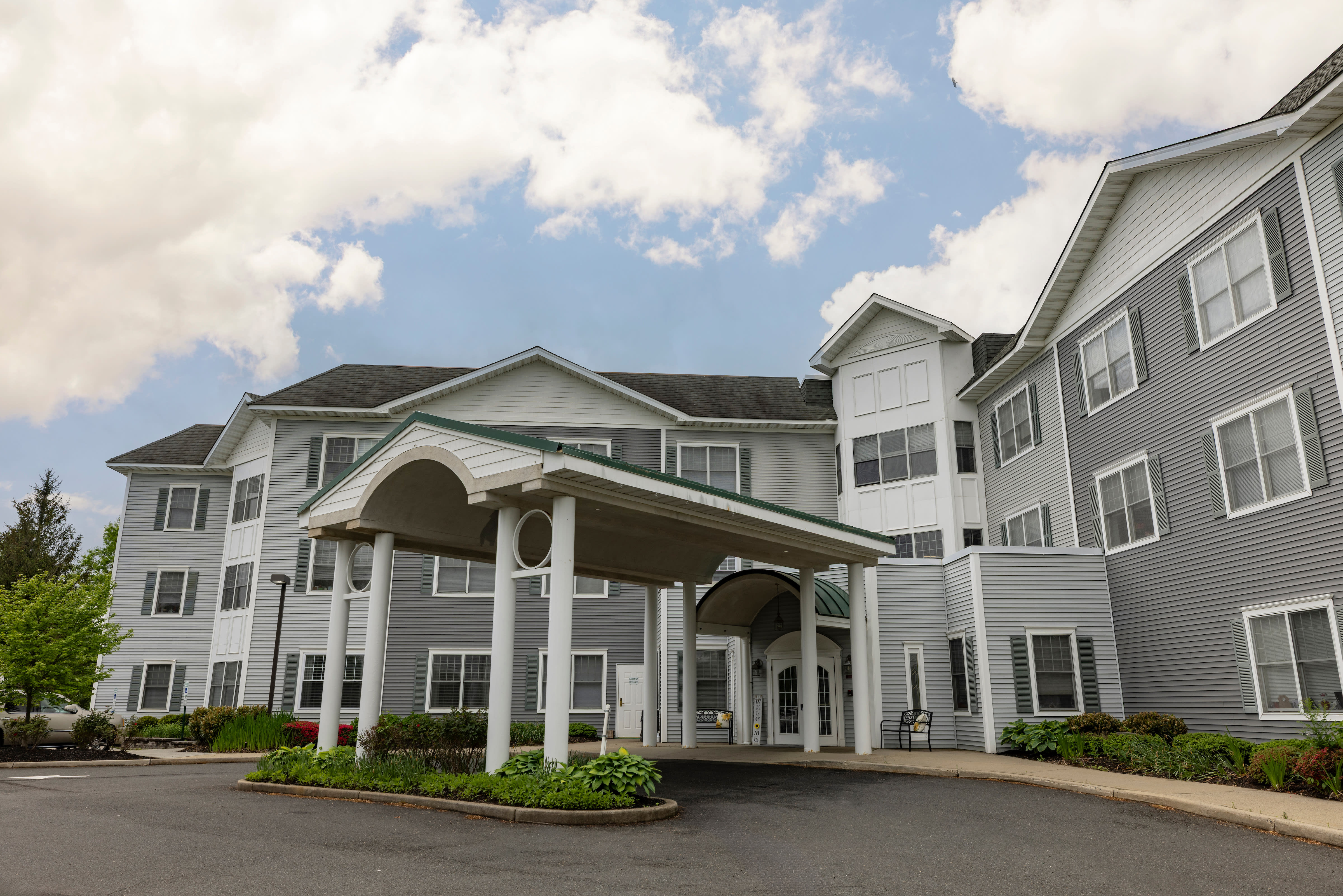 Mira Vie Manalapan community photo 1