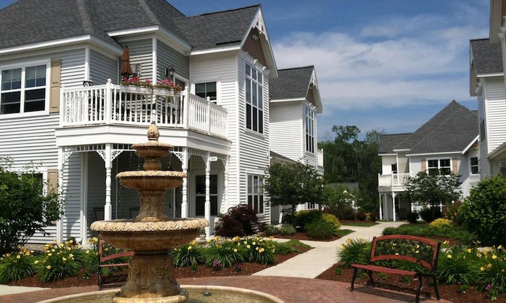 Brandle Meadows community photo 1