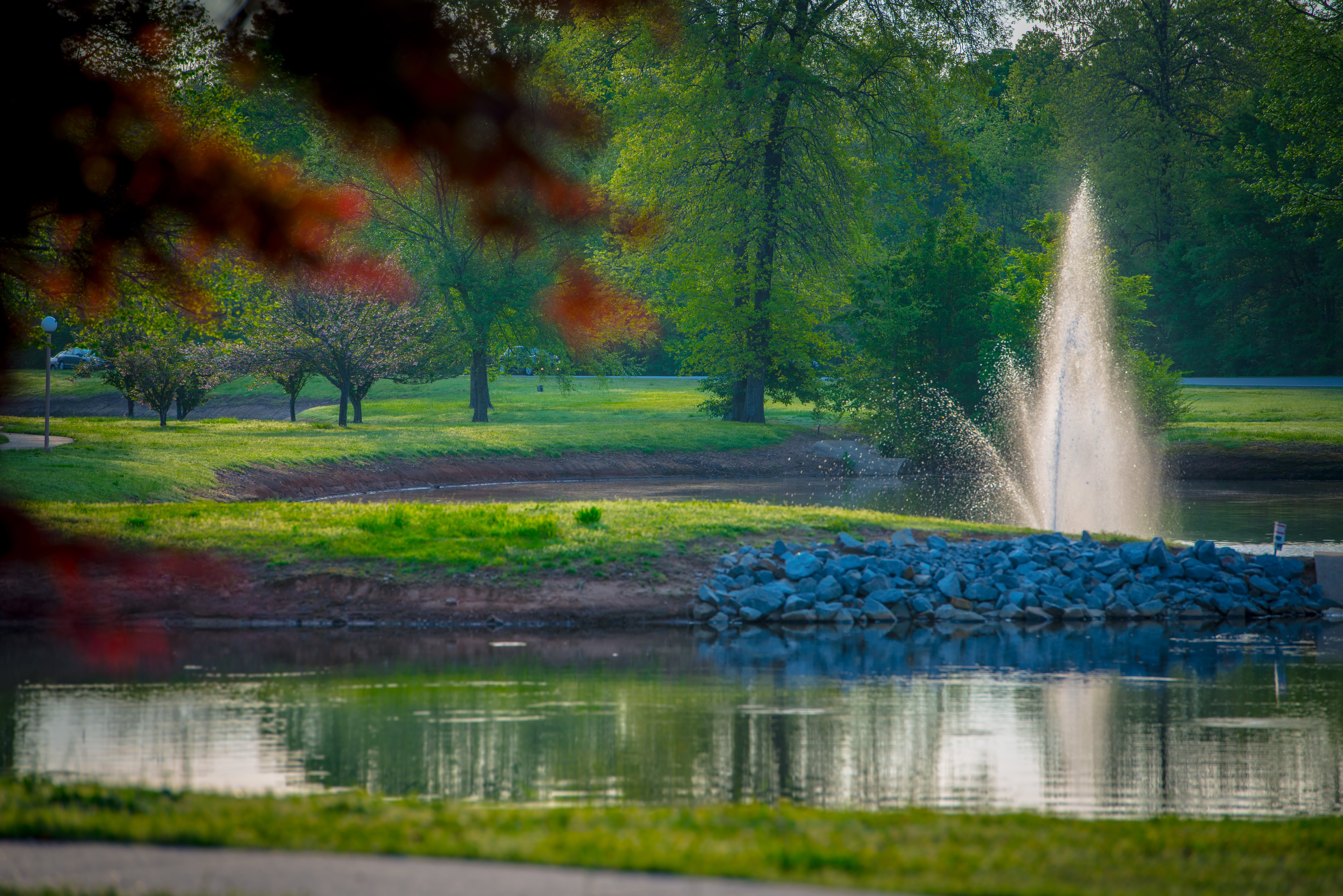 Parkway Village community photo 1
