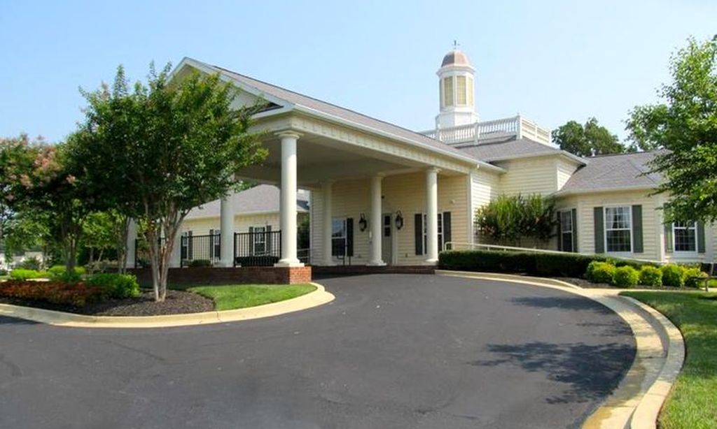 Heritage at St. Charles community photo 1