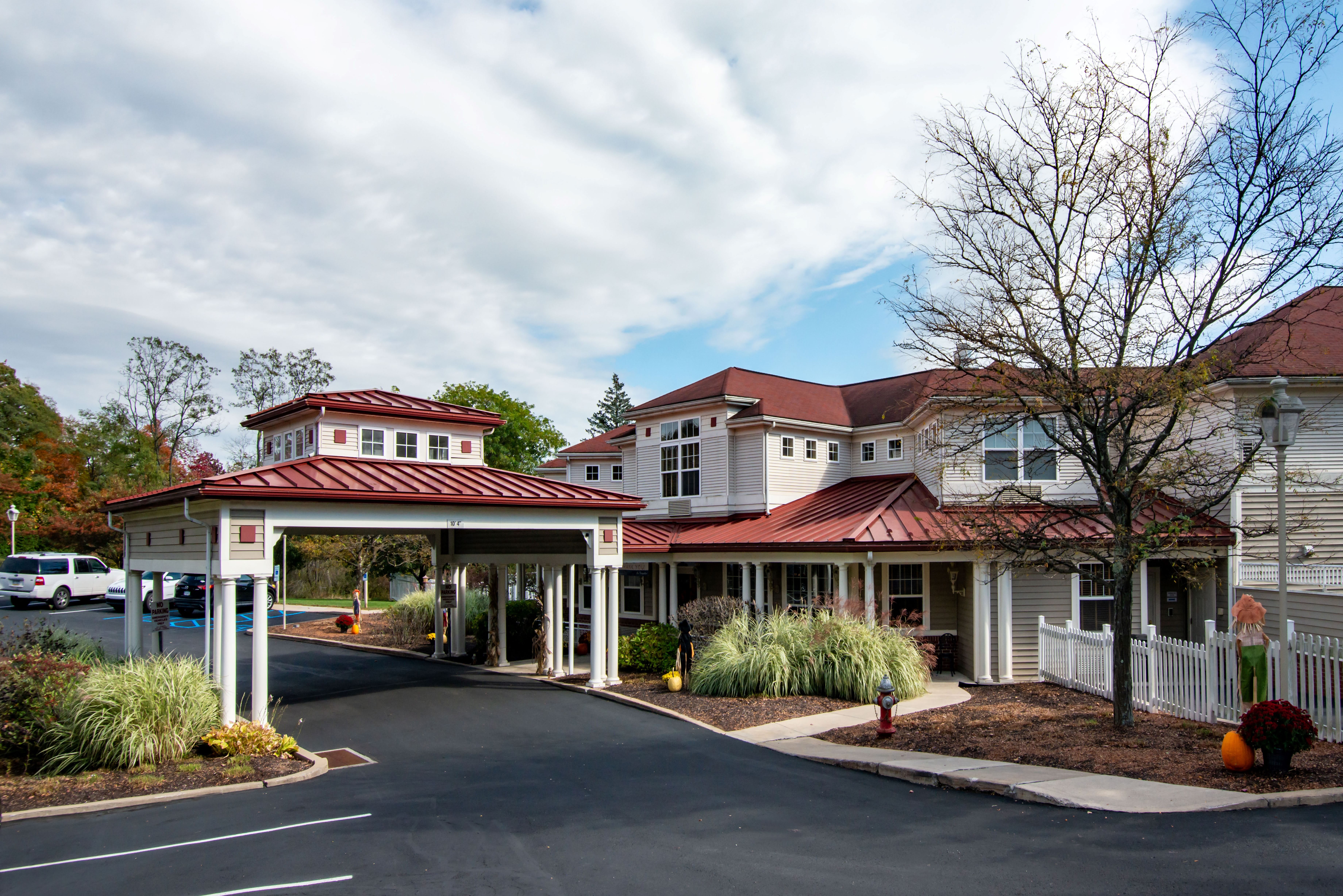 Richland Woods Assisted Living community photo 1