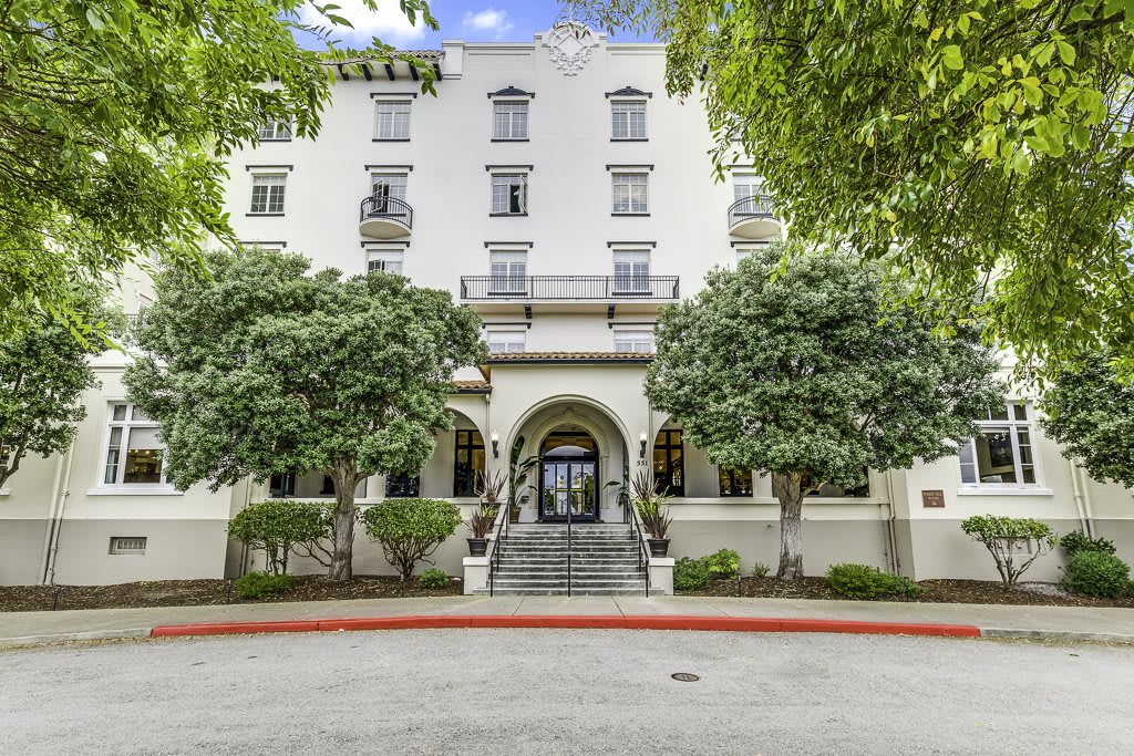Pacific Grove Senior Living community photo 1