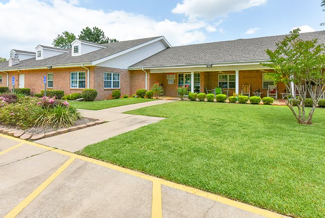 Pine Lodge Assisted Living community photo 1
