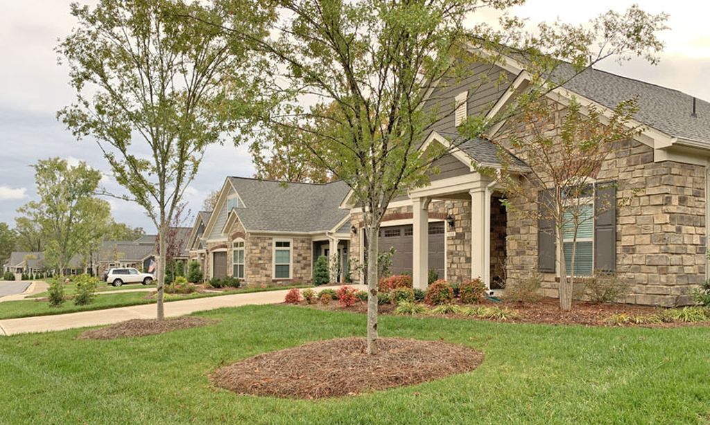 The Courtyards at Wesley Chapel community photo 1