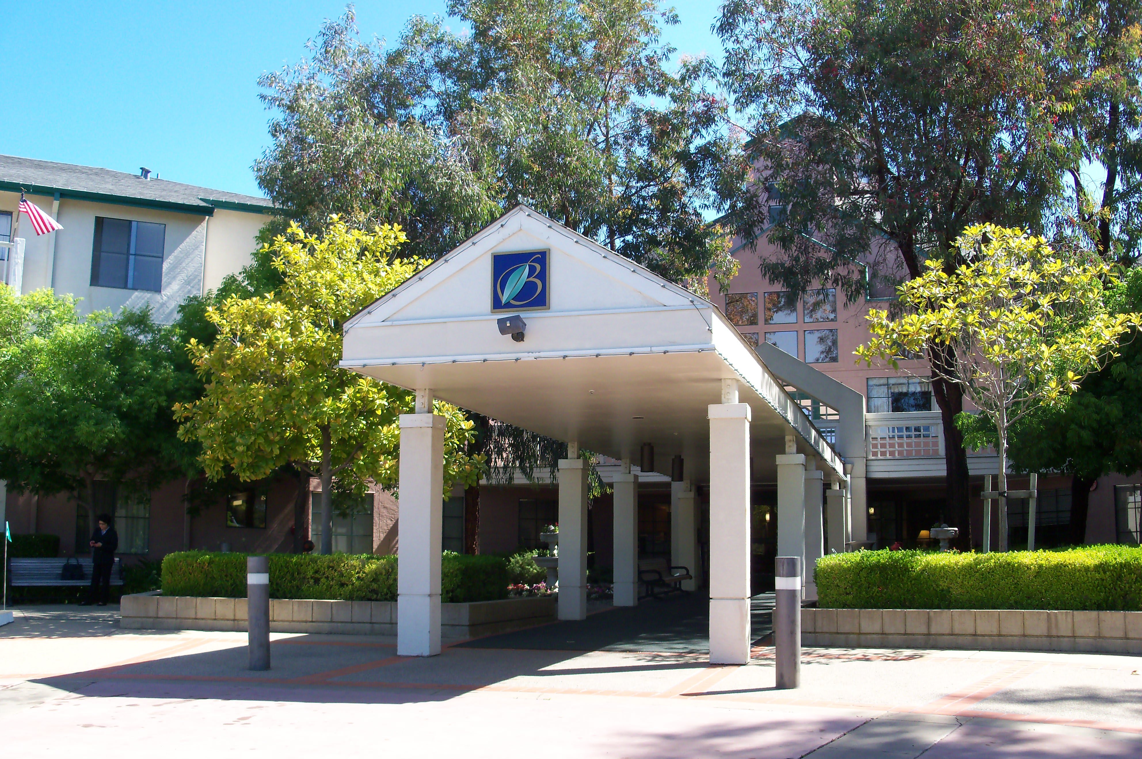 Baywood Court Retirement community photo 1