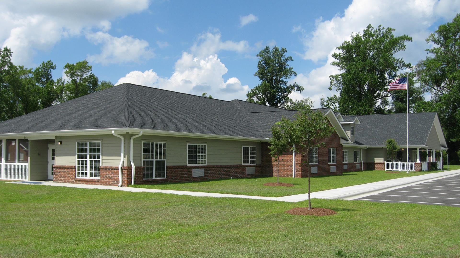 Edenton House community photo 1