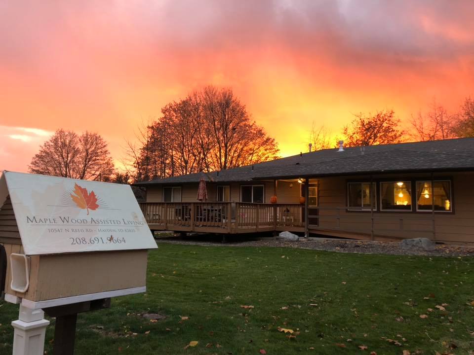 Maple Wood Assisted Living community photo 1