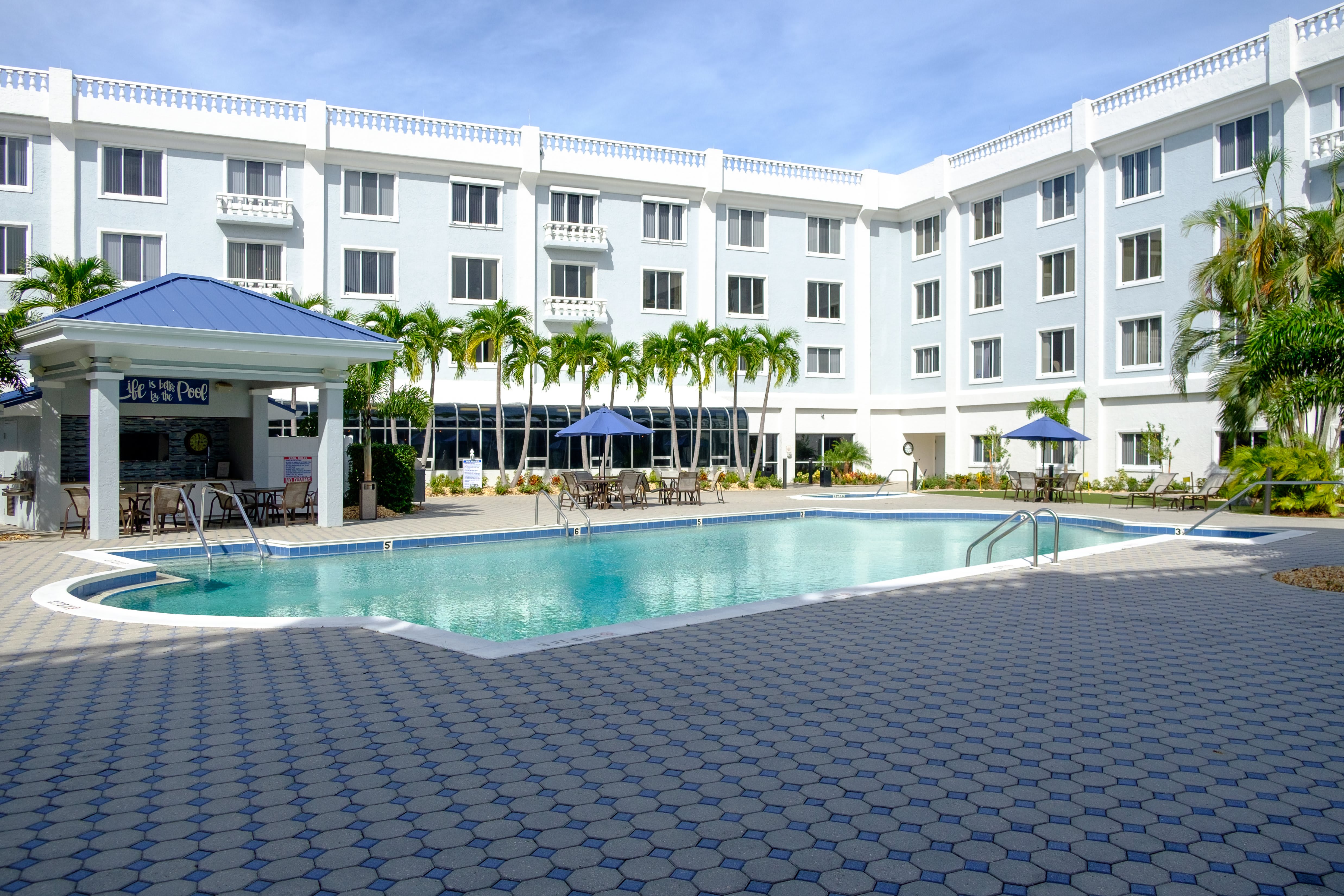 The Summit of Fort Myers community photo 1