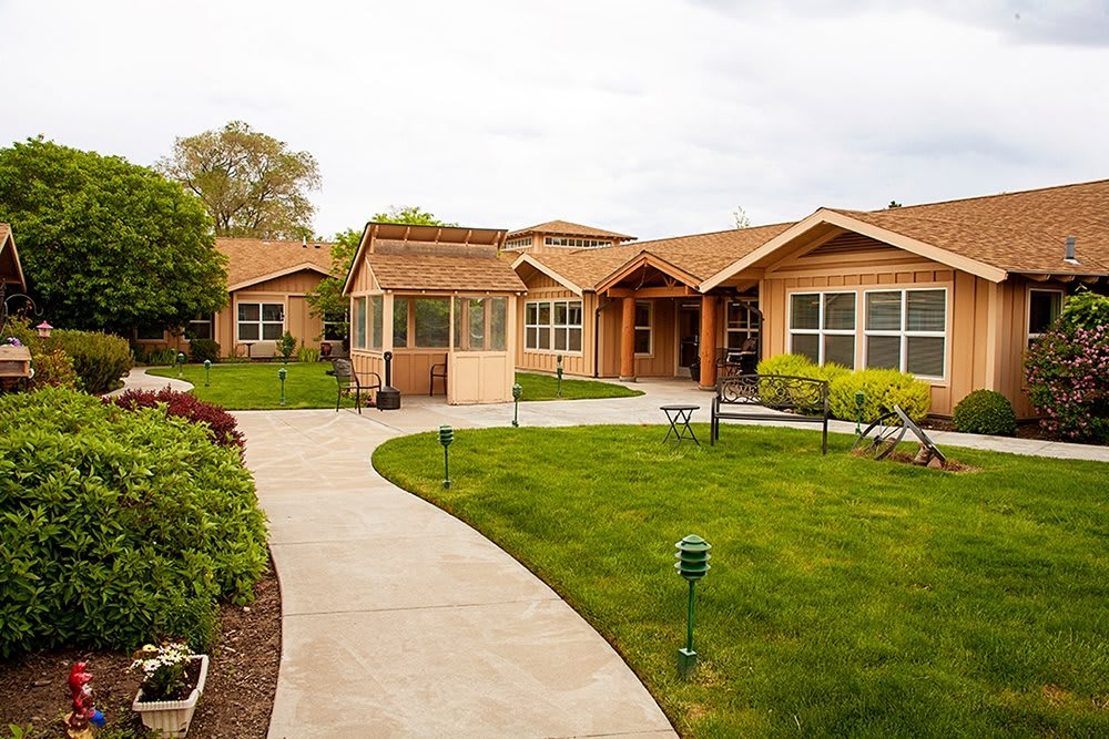 Wildflower Lodge community photo 1
