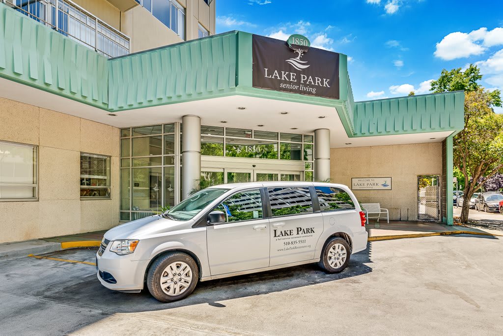 Lake Park Senior Living community photo 2